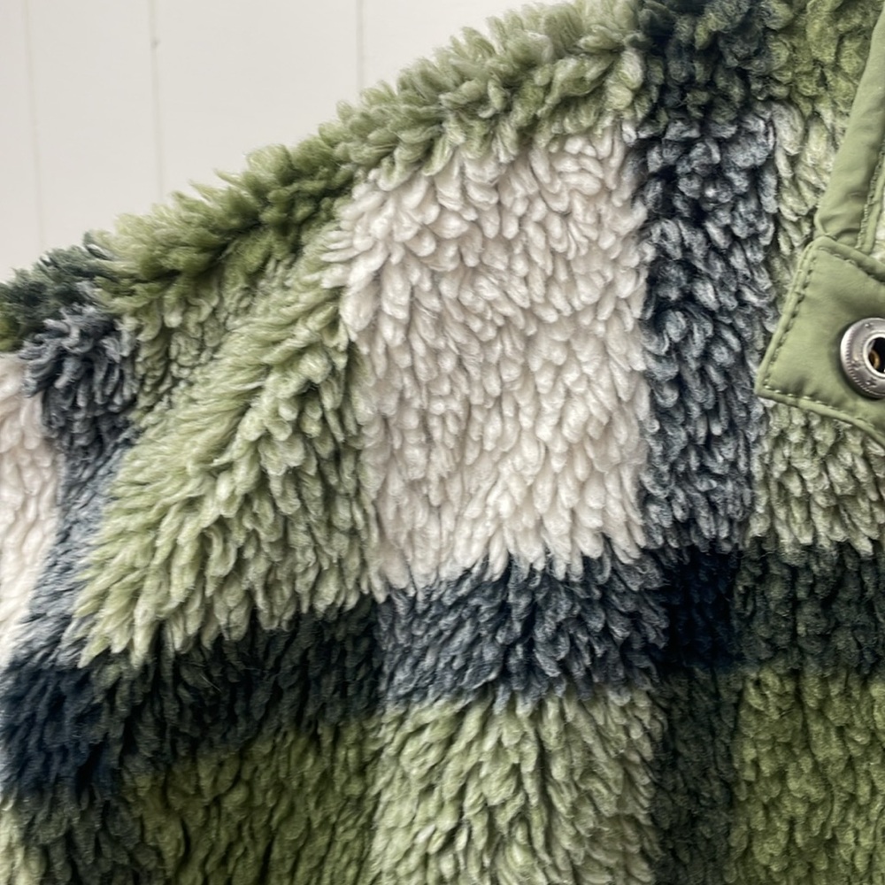 Madewell (Re)sourced Sherpa Popover Tunic Jacket in Plaid - Picture 7 of 8